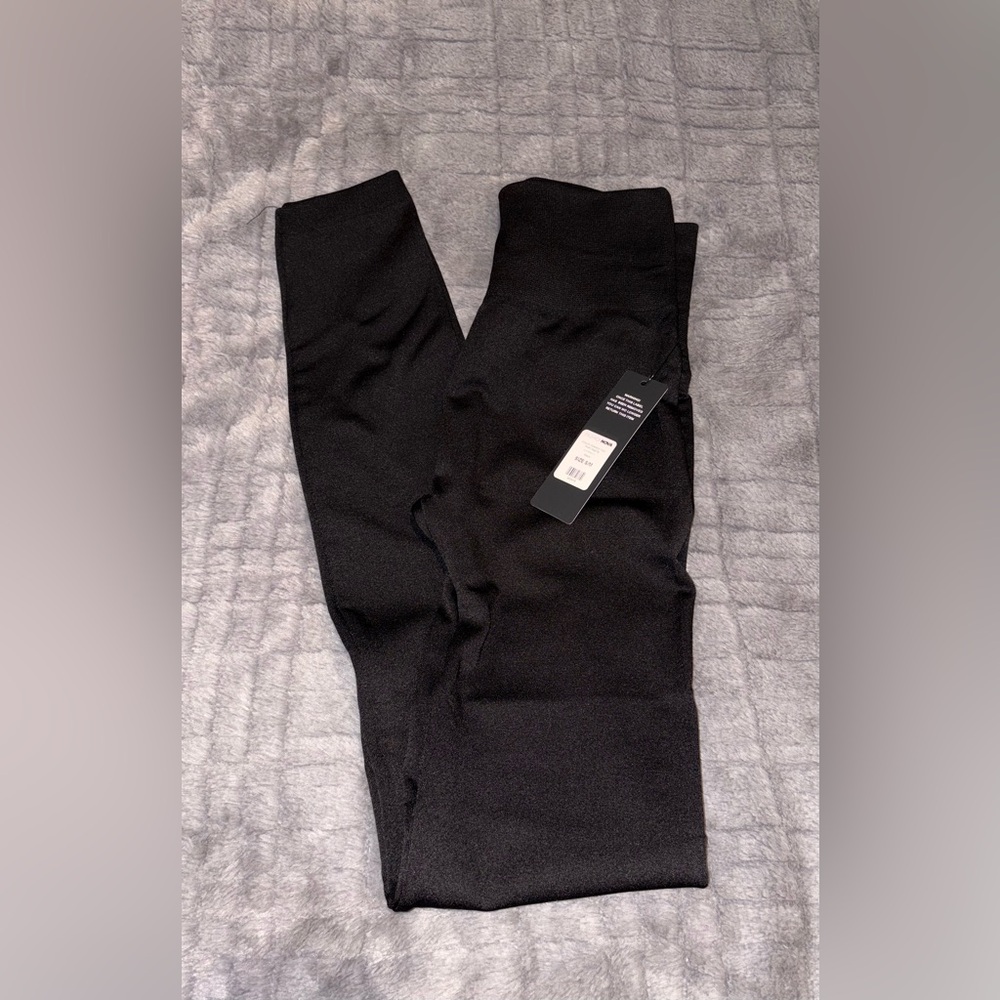 Fashion Nova Woman’s Black Skinny Leggings
